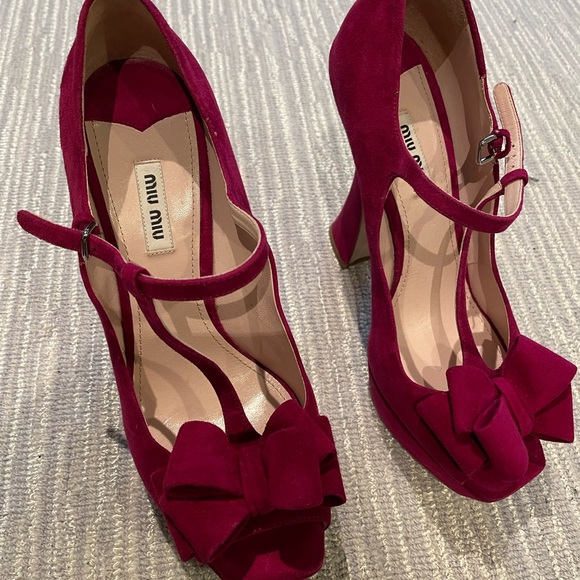 Miu Miu Suede Bow heels size 41 - Picture 6 of 6